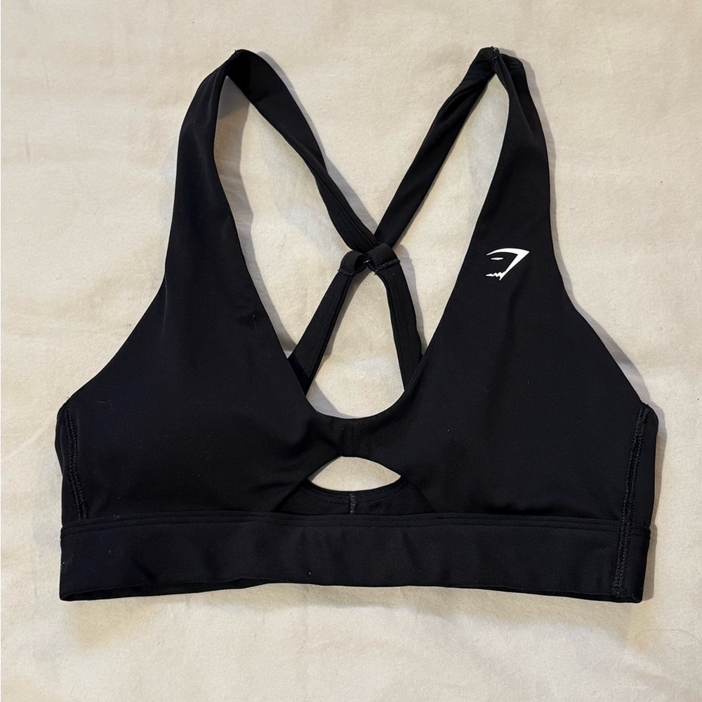 GYMSHARK Cut Out Sports Bra